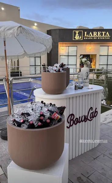 Pista de baile iluminada en boda Lareta