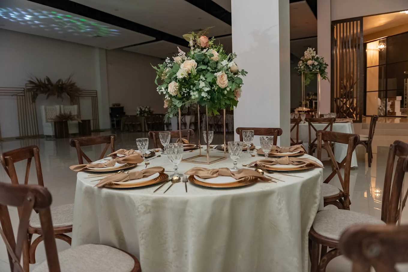 Salón Lareta Chihuahua — todo incluido: mobiliario, coordinación, permisos