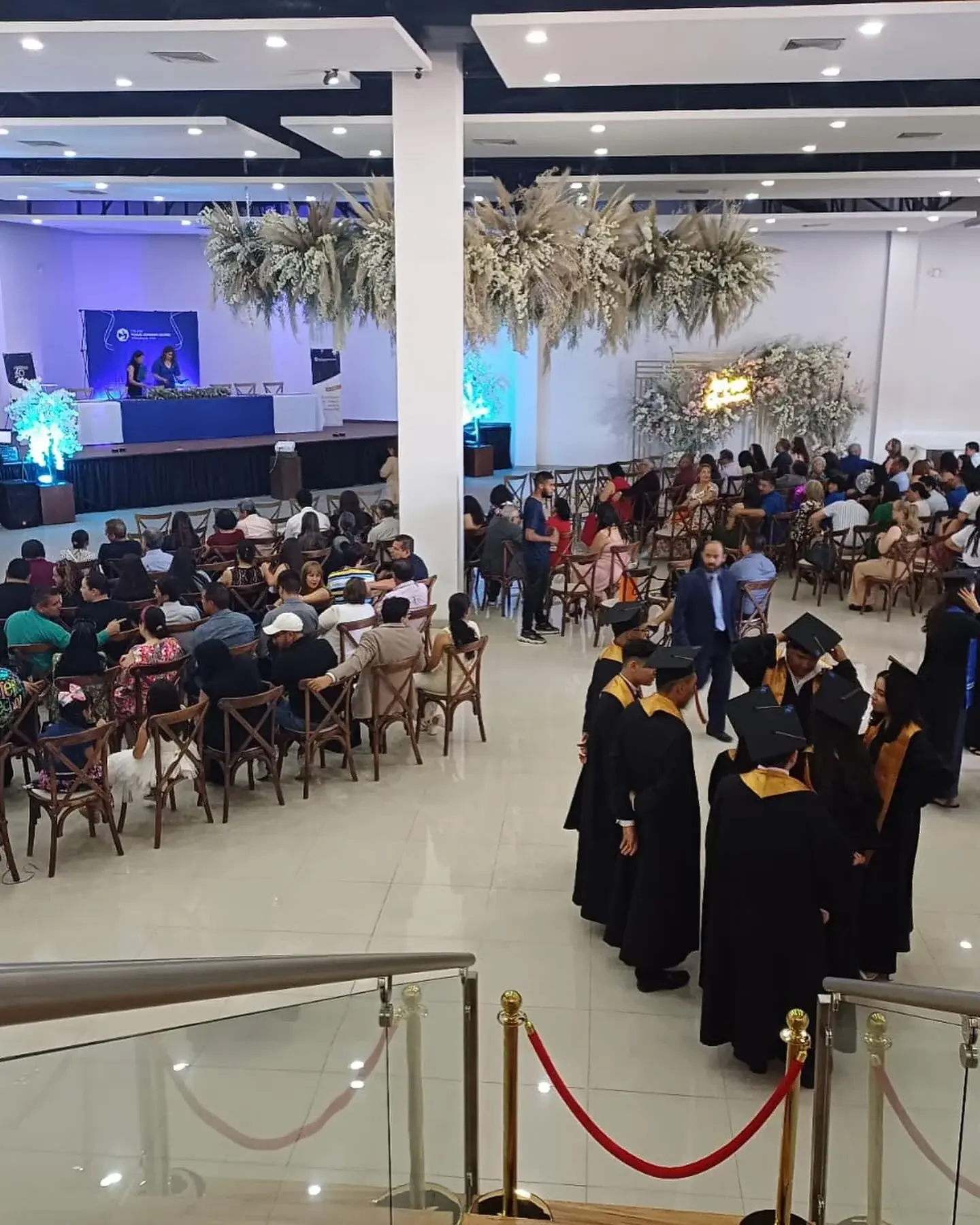 Montaje para graduación en Lareta