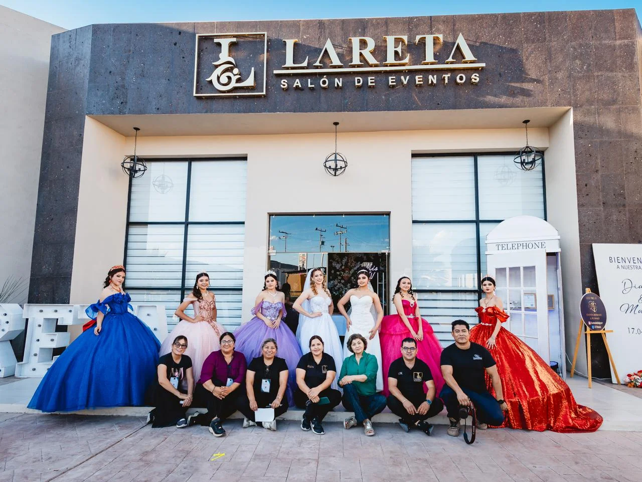 Celebración íntima en salón Lareta